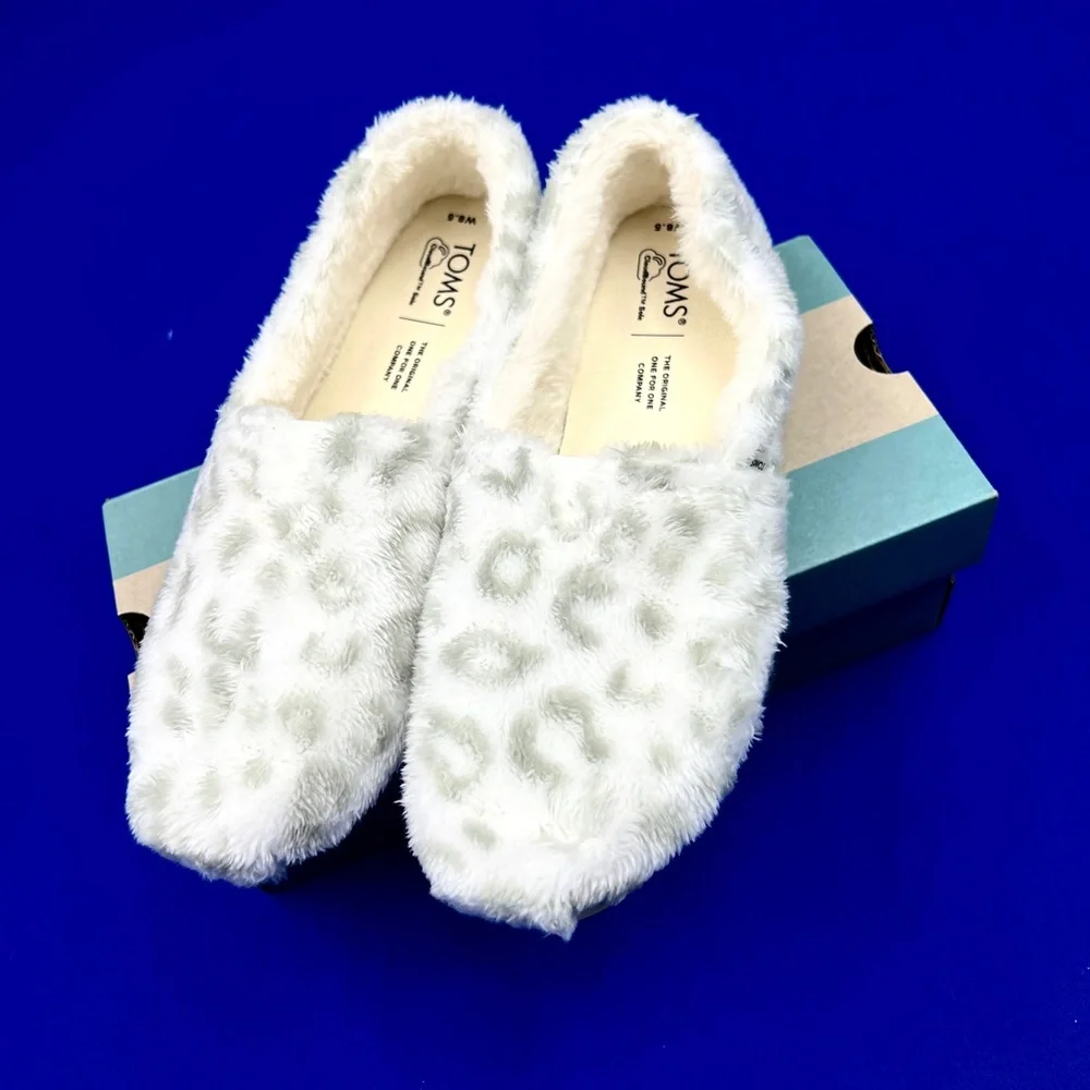 🚫🚫SOLD!🚫🚫NIB/NWT🤩 |•TOMS•| Alpargata White Snow Leopard Fleece/Faux Fur 8.5 - Picture 7 of 11
